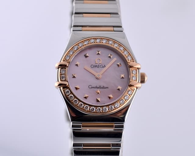 Omega Ladies Constellation My Choice Mini
2 Tone Diamond Bezel Pink MOP 23.5M