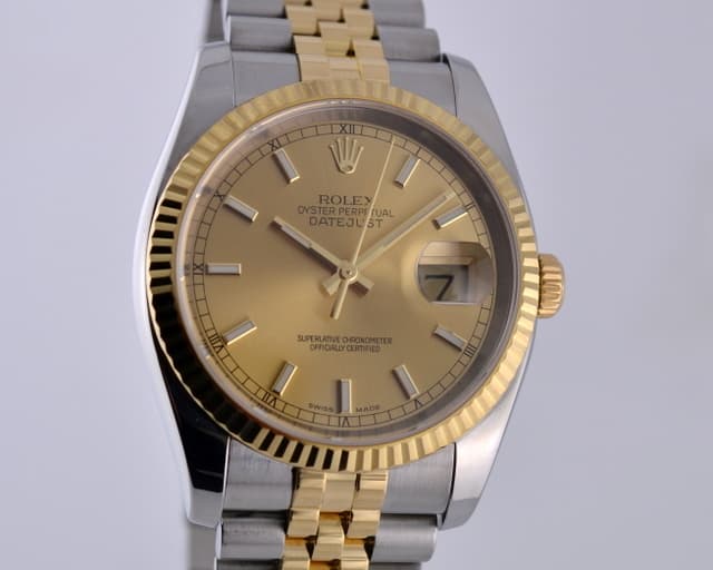 Rolex Datejust SS/18K Jubilee Champagne Dial Stick Markers D Series (2005) 36M