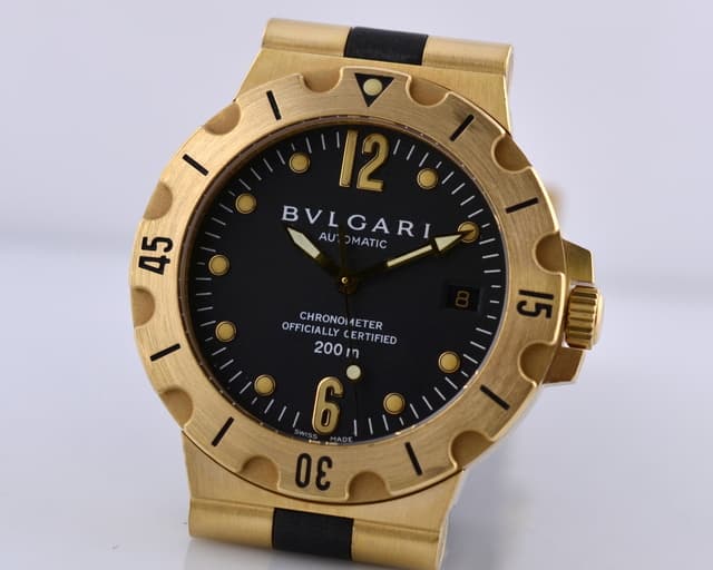 Bulgari Diagano Professional Acqua Automatic Black Dial 18K Yellow Gold 38MM
