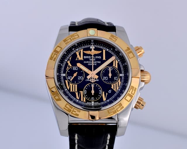 Breitling Chronomat 44 B01 SS / 18K Rose Gold Black Dial Roman 44MM