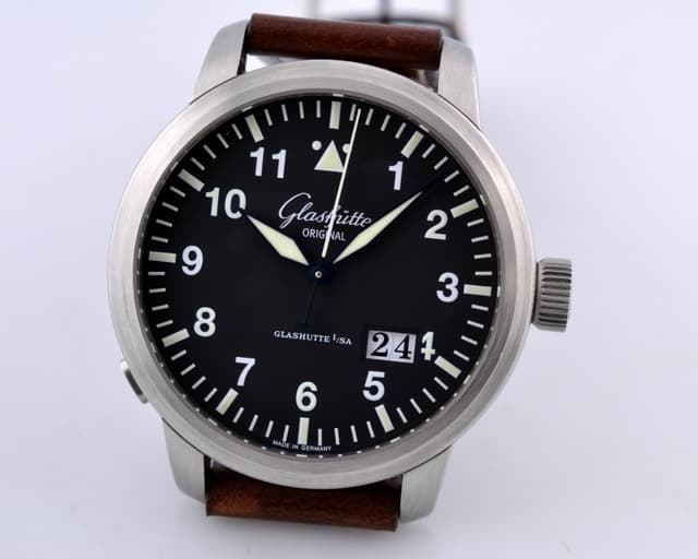 Glashutte Original Senator Navigator Panorama Date SS Black Dial 44MM