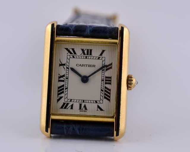 Cartier Tank Louis 18K Yellow Gold Quartz/Deployant Clasp
