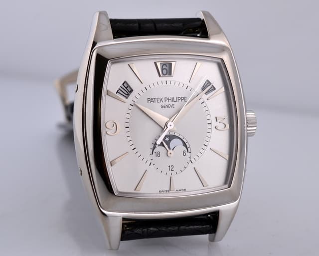 Patek Philippe Gondolo Calendario 18K White Gold Silver Dial 39MM