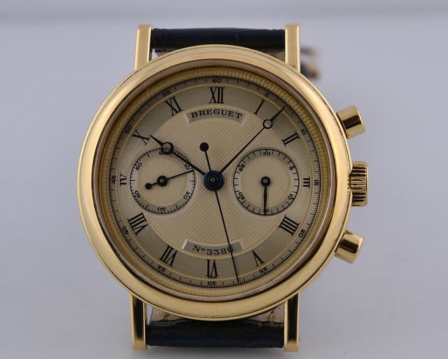 Breguet Classique Chronograph 18K Yellow Gold
Manual Wind 36MM