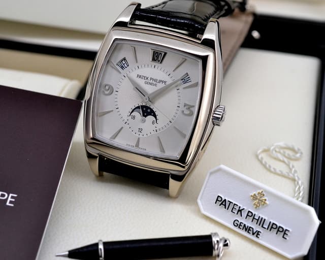 Patek Philippe Gondolo Calendario 18K White Gold Silver Dial 