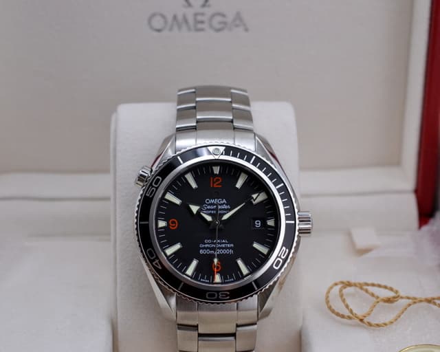 Omega Seamaster Planet Ocean SS / SS