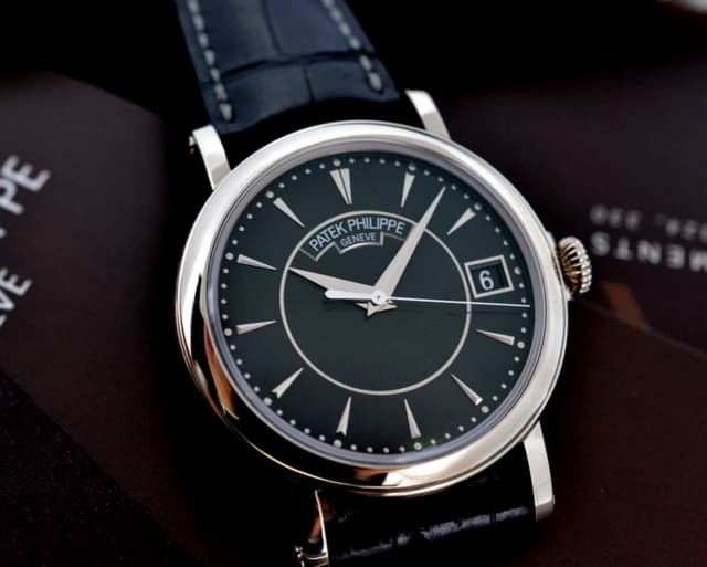 Patek Philippe Calatrava Officers 18K White Gold UNWORN