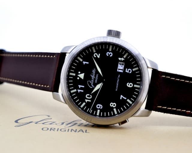 Glashutte Original Senator Navigator Panorama Date SS Black Dial 