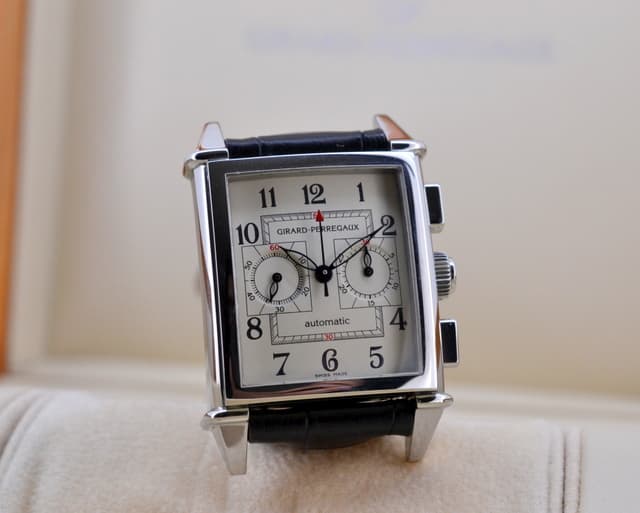 Girard Perregaux Vintage 1945 Chronograph SS Limited