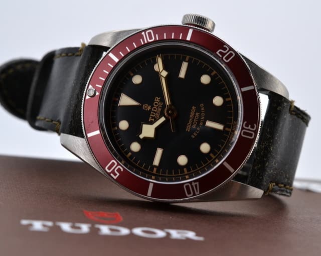 Tudor Tudor Heritage Black Bay SS / Leather