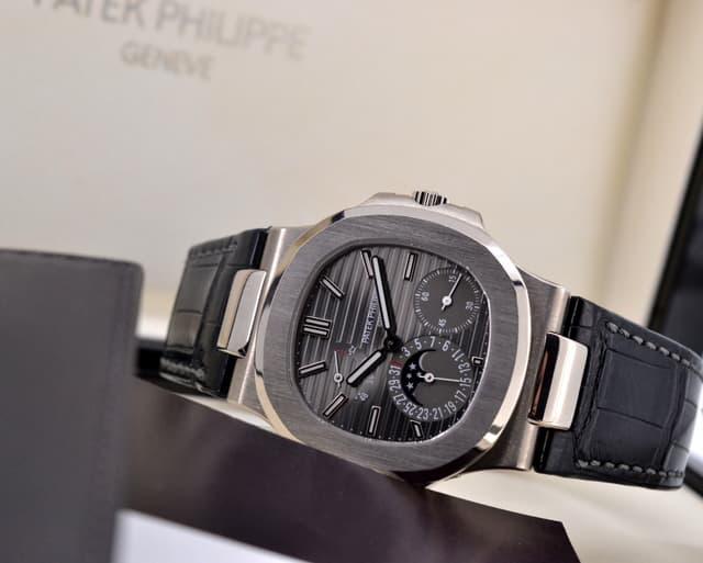 Patek Philippe Nautilus Power Reserve Moonphase 18K White Gold