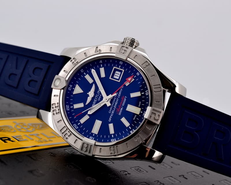 Breitling Avenger II GMT Blue Dial / Rubber