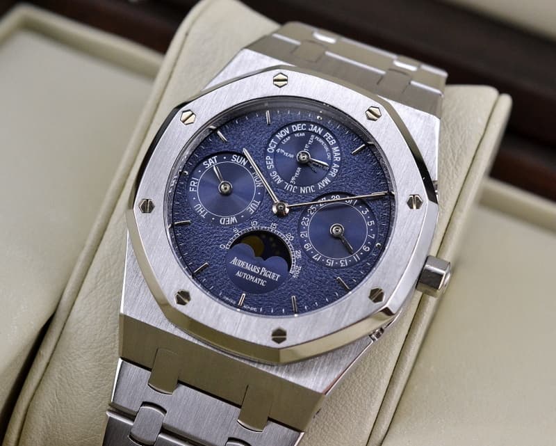Audemars Piguet Royal Oak Perpetual Calendar Platinum / Blue Dial 