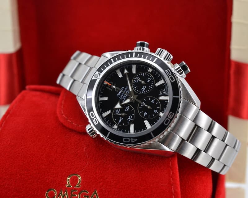 Omega Seamaster Planet Ocean Co-Axial Mid-Size Chronograph SS / SS 
