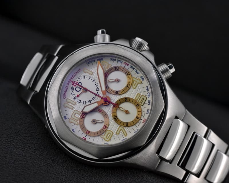 Girard Perregaux Laureato EVO 3 White Dial SS / SS

