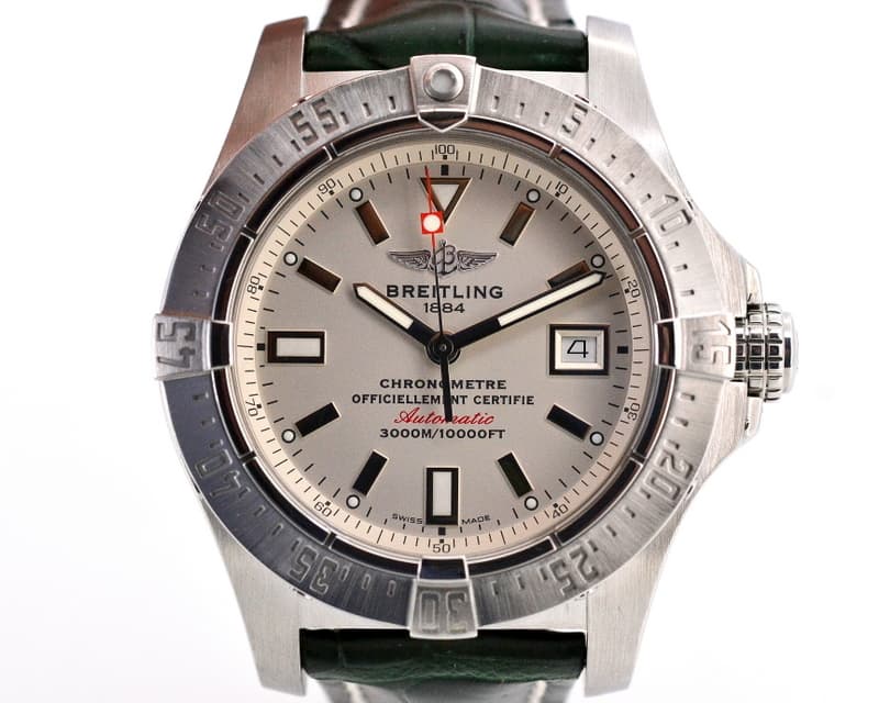 Breitling Avenger Seawolf SS Silver Dial / Green Leather