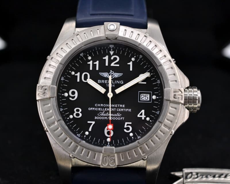 Breitling Avenger Seawolf Titanium Blue Dial / Rubber