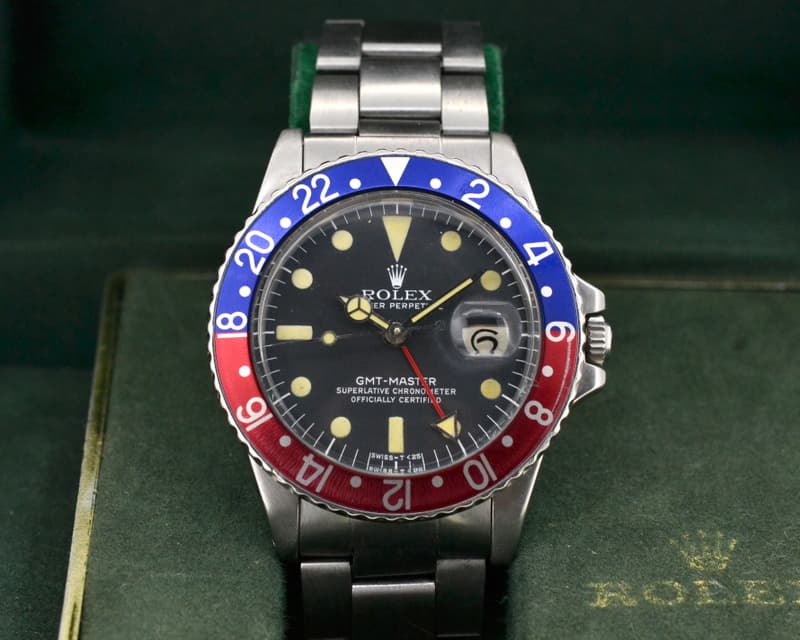 Rolex GMT Master Blue / Red "Pepsi Bezel" Circa 1977 BOX & PAPERS