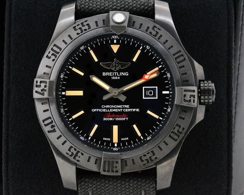 Breitling Avenger Blackbird Black Steel Titanium Black Dial / Rubber