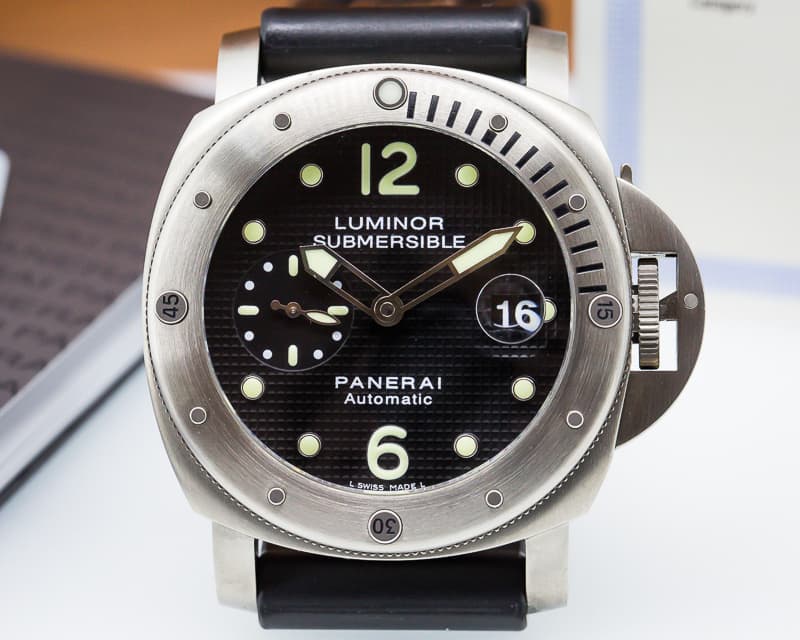 Panerai Luminor Submersible Titanium / Rubber