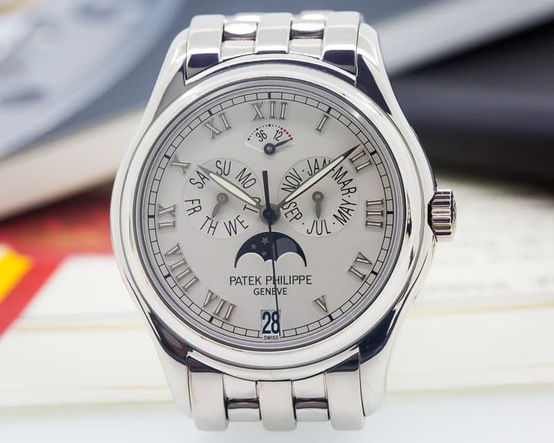 Patek Philippe Annual Calendar Power Reserve Mon 18K White Gold / Bracelet