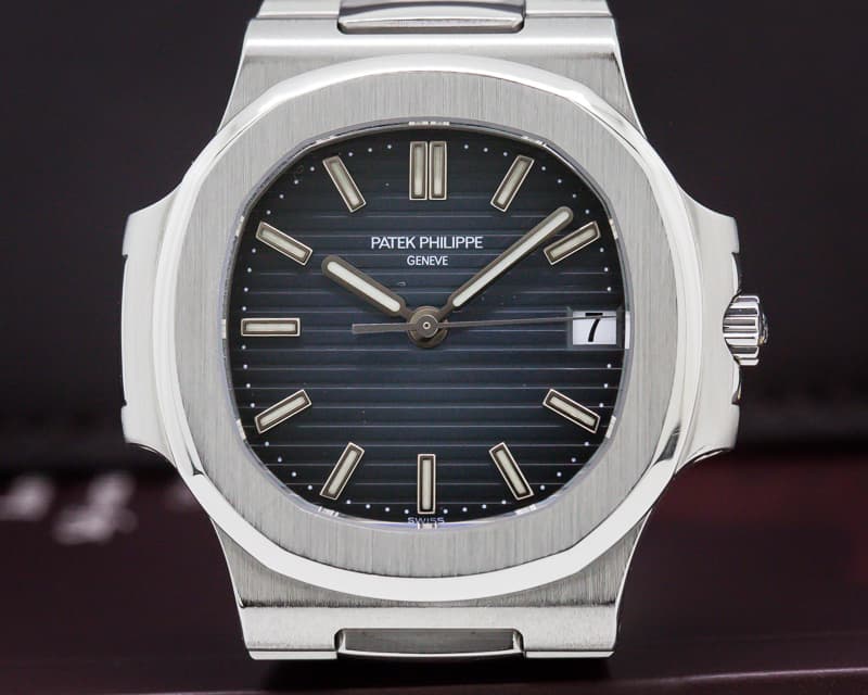 Patek Philippe Nautilus Mid Size / Display Back RARE
