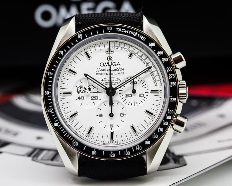 Omega Speedmaster Professional Apollo XIII Silver Snoopy Award SS LIMITED 