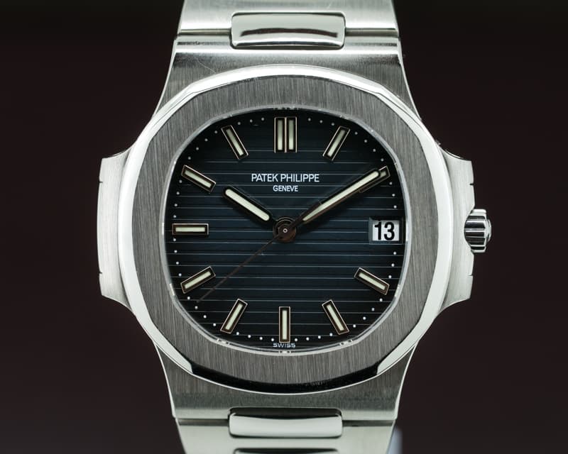 Patek Philippe Nautilus Mid Size / Display Back RARE