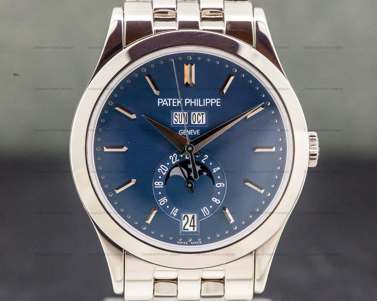 Patek Philippe Annual Calendar Blue Dial 18K White Gold / Bracelet