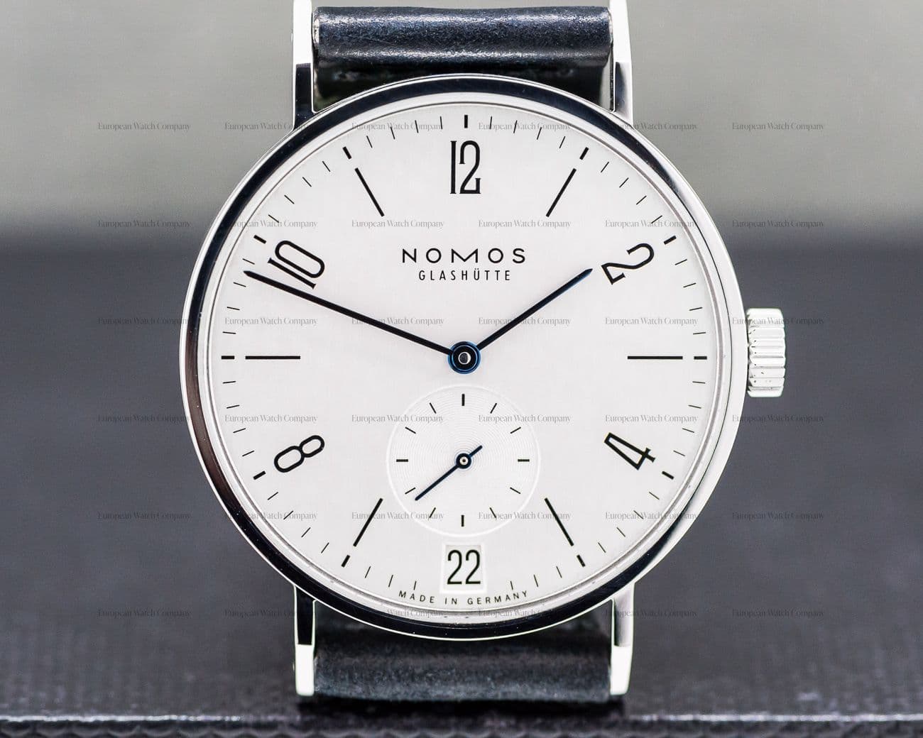 Nomos Tangomat Datum SS