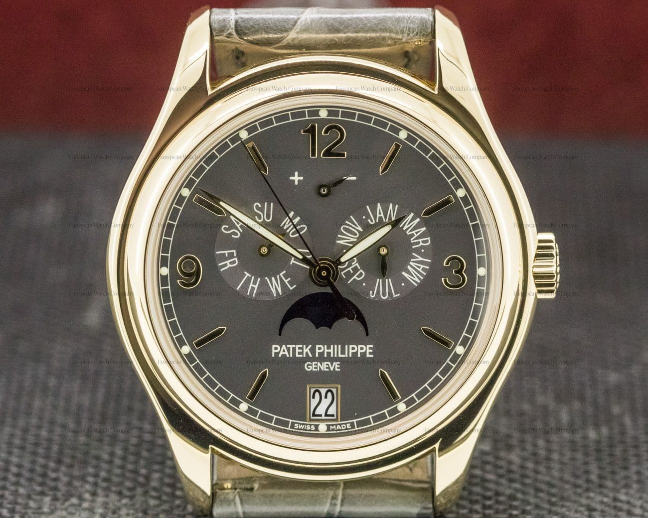 Patek Philippe Annual Calendar Grey Dial 18K Yellow Gold