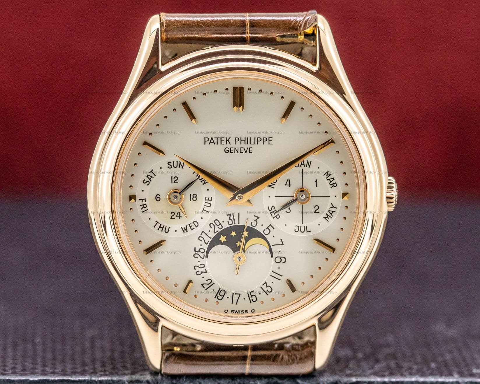 Patek Philippe Perpetual Calendar Rose Gold Silver Dial / Deployant 
