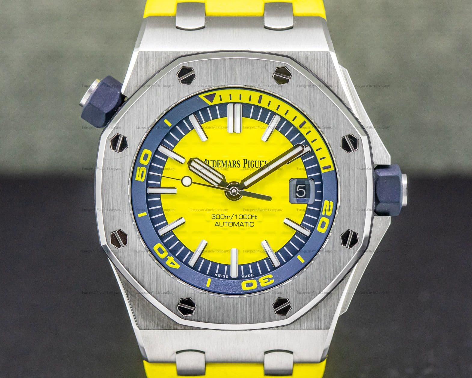 Audemars Piguet Royal Oak Offshore Diver Yellow / Rubber 