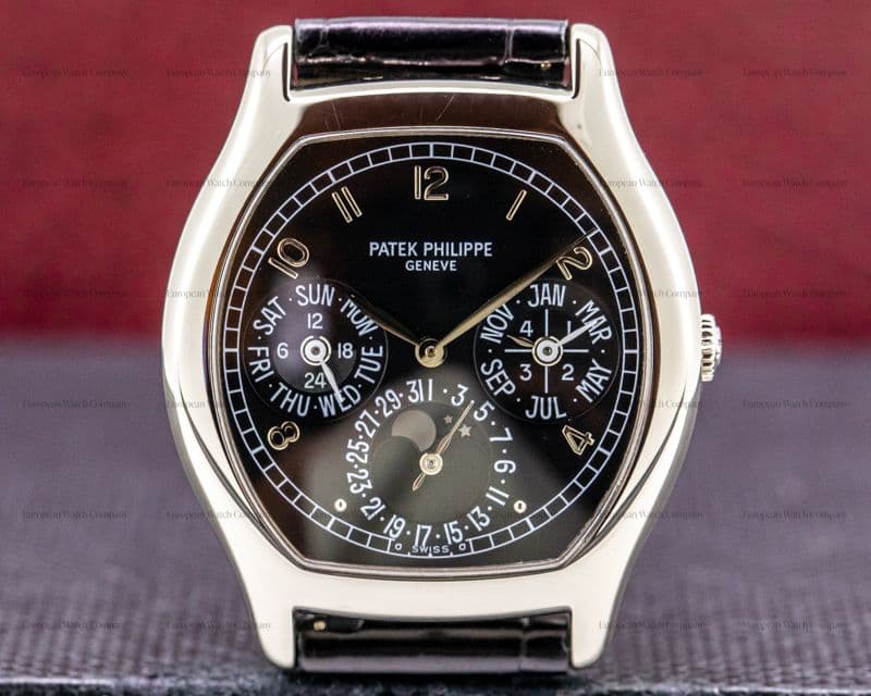 Patek Philippe Perpetual Calendar 5040G Tonneau 18k WG / Black Dial 