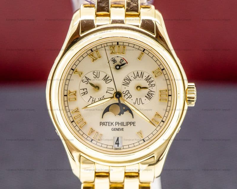 Patek Philippe Annual Calendar 5036/1J Moonphase 18K Yellow Gold / Bracelet FULL SET