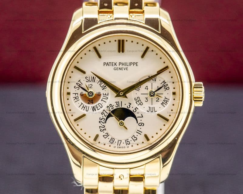 Patek Philippe Perpetual Calendar / 18K Yellow Gold Bracelet FULL SET PATINA
