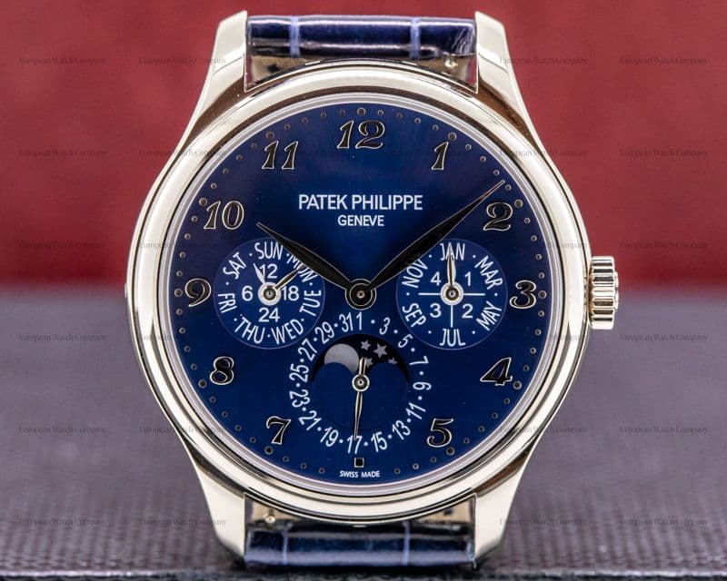 Patek Philippe Perpetual Calendar 5327G 18K White Gold / Blue Dial