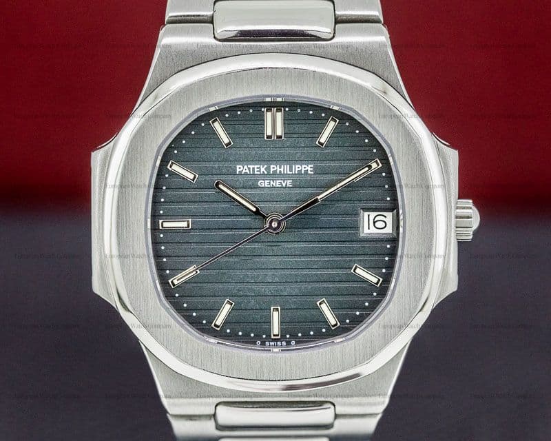 Patek Philippe Nautilus Mid Size Quartz SS Blue Dial FULL SET
