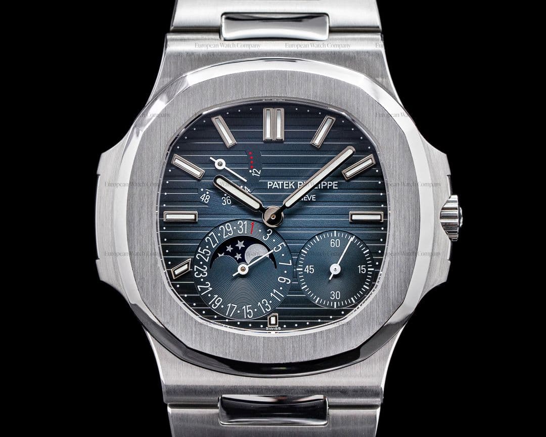 Patek Philippe Nautilus 5712 Moonphase Power Reserve SS 