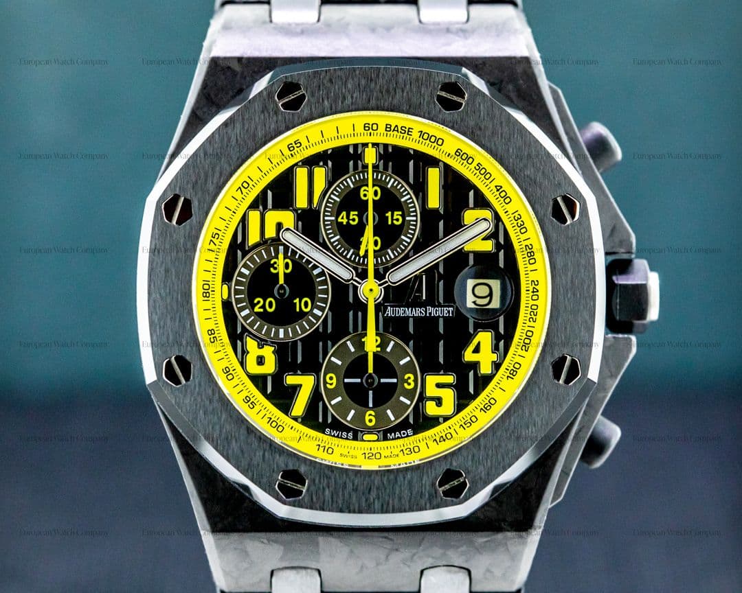 Audemars Piguet Royal Oak Offshore "Bumble Bee" 26176FO Chronograph Carbon / Ceramic 