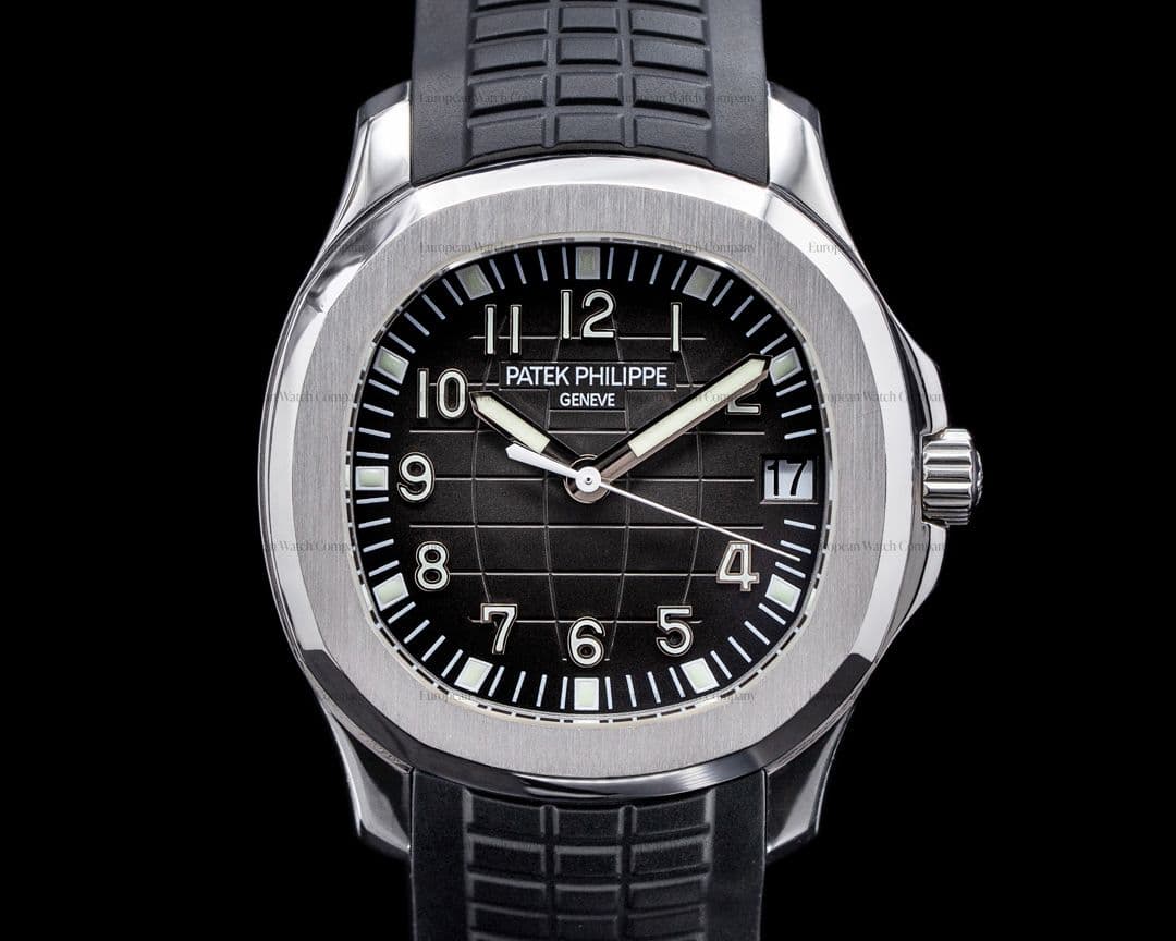 Patek Philippe Aquanaut 5165A Mid Size VERY RARE 