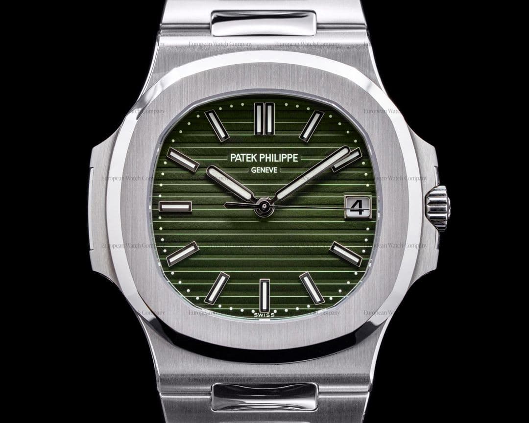 Patek Philippe 5711 GREEN Olive Dial 5711/1A-014 UNWORN