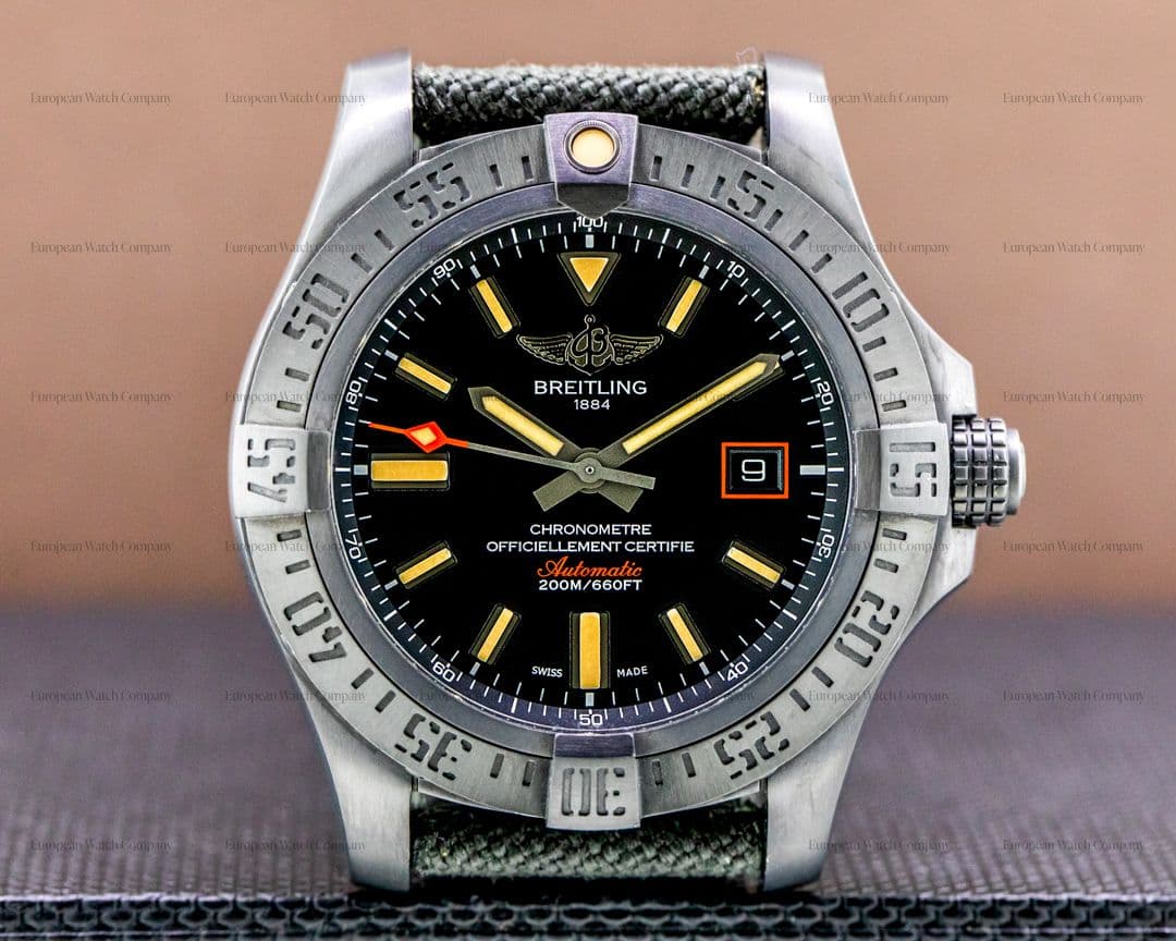Breitling Avenger Blackbird Black Titanium Carbon Dial / Leather Strap