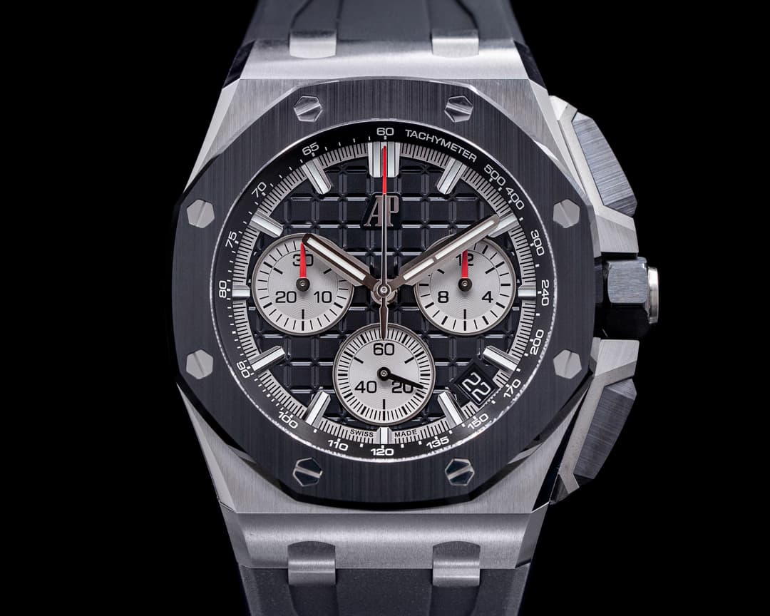 Audemars Piguet Royal Oak Offshore Flyback 43mm NEW MODEL UNWORN