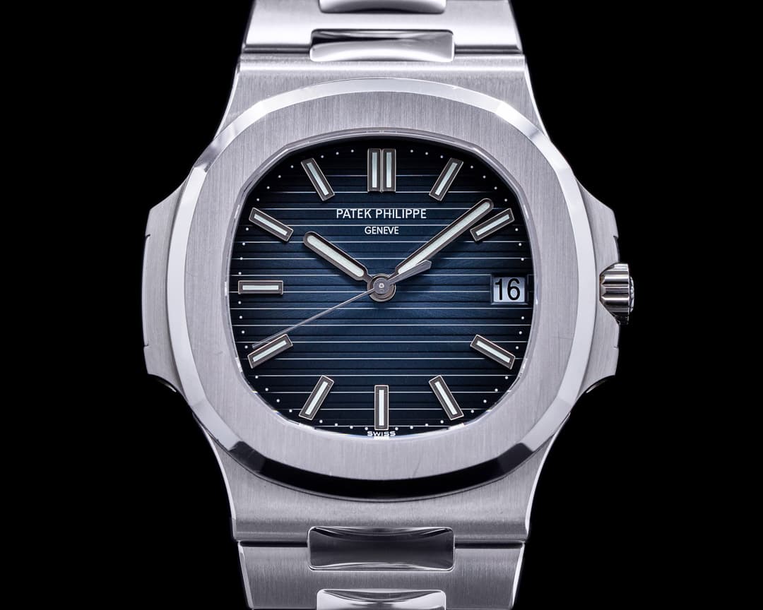 Patek Philippe Jumbo Nautilus 5711/1A Blue Dial SS ORIGINAL FINISH