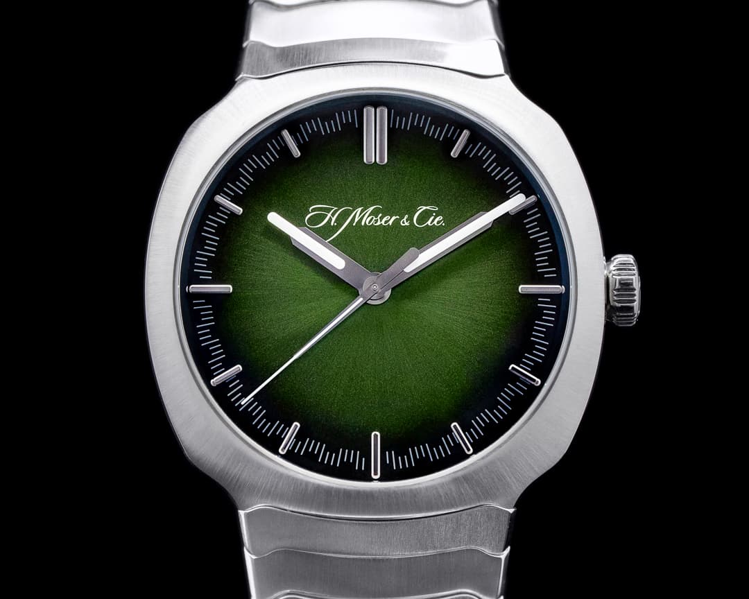 H. Moser and Cie. Moser Streamliner Centre Seconds Green Dial 