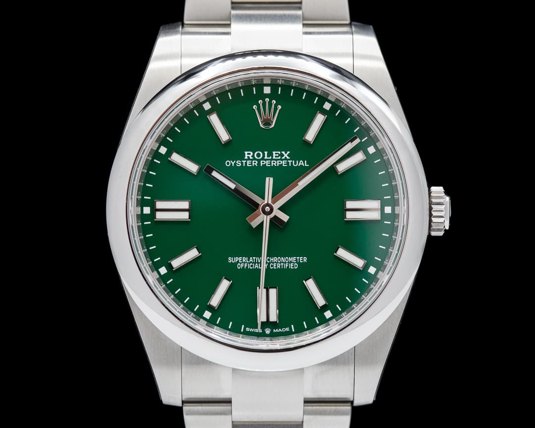 Rolex Oyster Perpetual 124300 41mm SS / Green Dial UNWORN