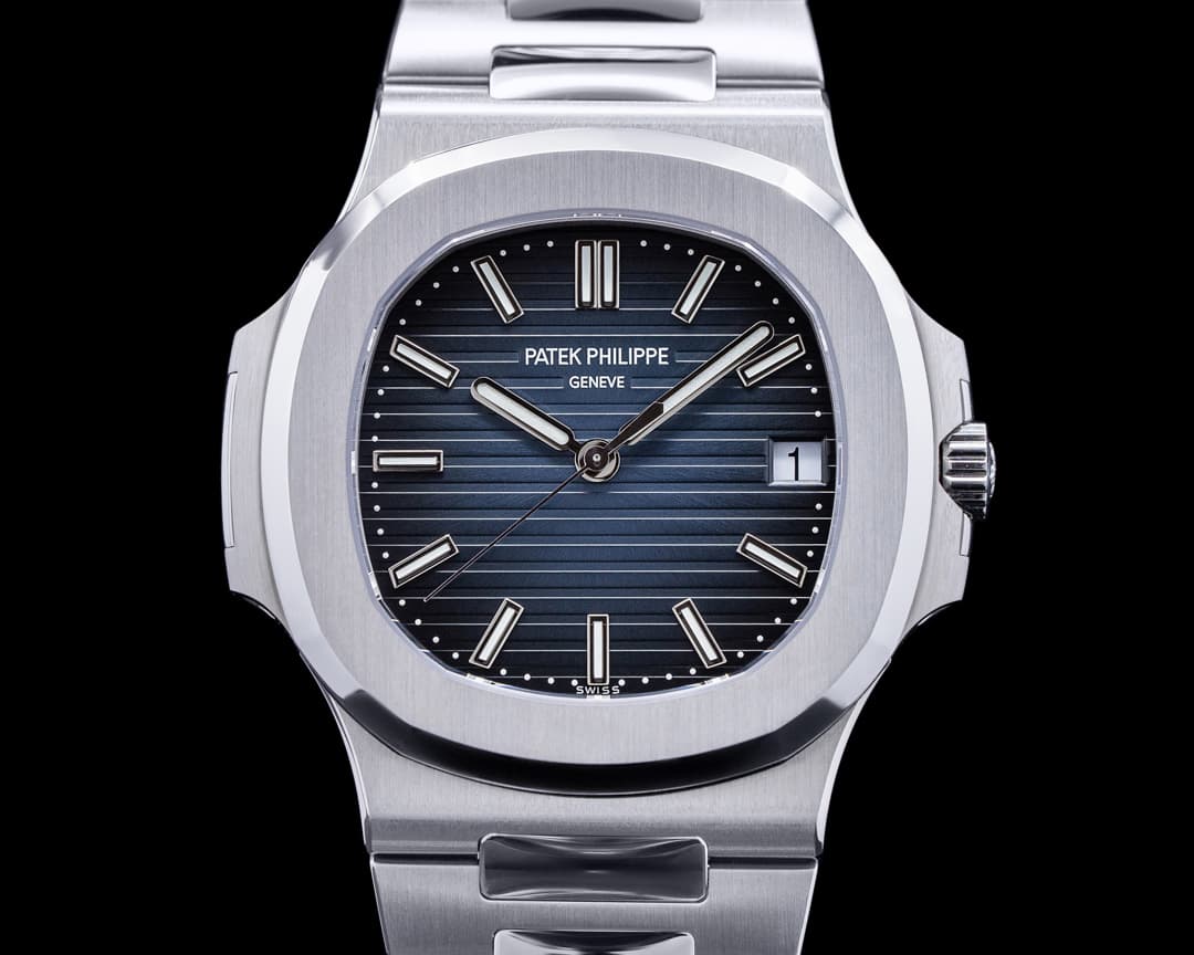Patek Philippe Jumbo Nautilus 5711 Blue Dial SS UNWORN 2021