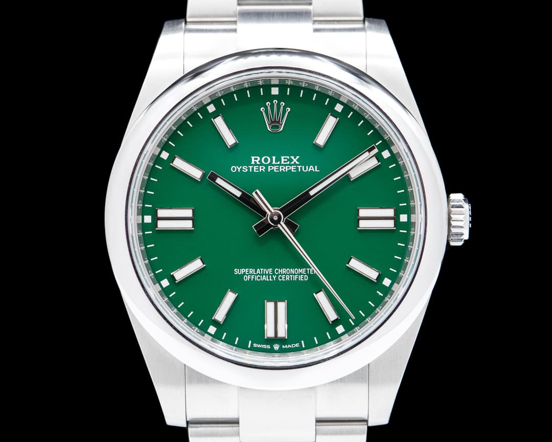 Rolex Oyster Perpetual 124300 41mm SS / Green Dial UNWORN