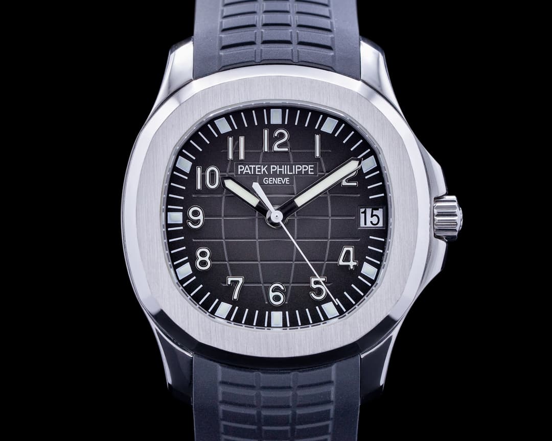 Patek Philippe Aquanaut 5165A Mid Size VERY RARE 